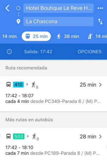 Captura de pantalla de Google Maps desplegando opciones de buses para ir desde un hotel en Providencia hasta La Chascona.