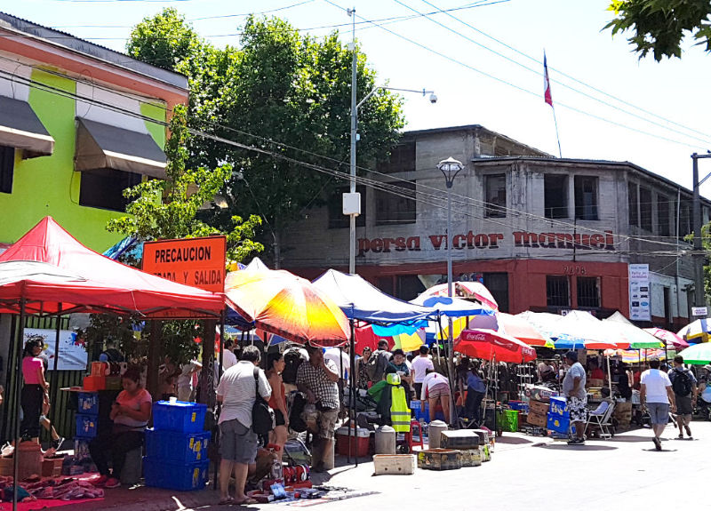 Calle frente al Persa Victor Manuel en el Barrio Franklin - Foto de Andrea Hoare Madrid