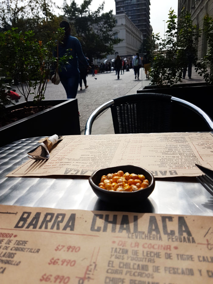 Mesa Restaurant Barra Chalaca en el Boulevard Gastronómico Portal Bulnes. Foto Andrea Hoare Madrid